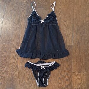 Victoria’s Secret Sexy Little Things Medium